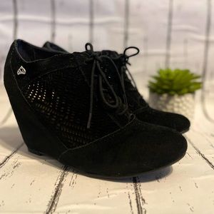 Fergalicious by Fergie wedge black booties